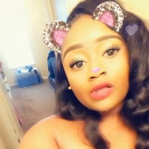Meet your Posher, Alexus